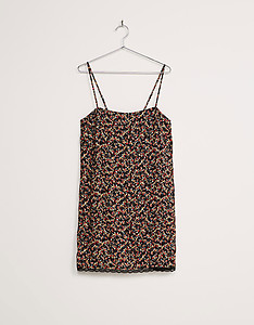 Lace hem floral dress